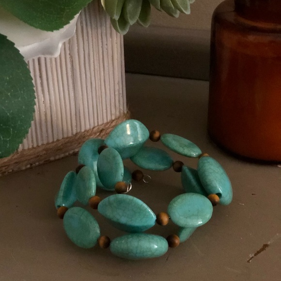 Mindful Spirit Creations Jewelry - Beautiful Handmade Memory Wire Chunky Bracelet